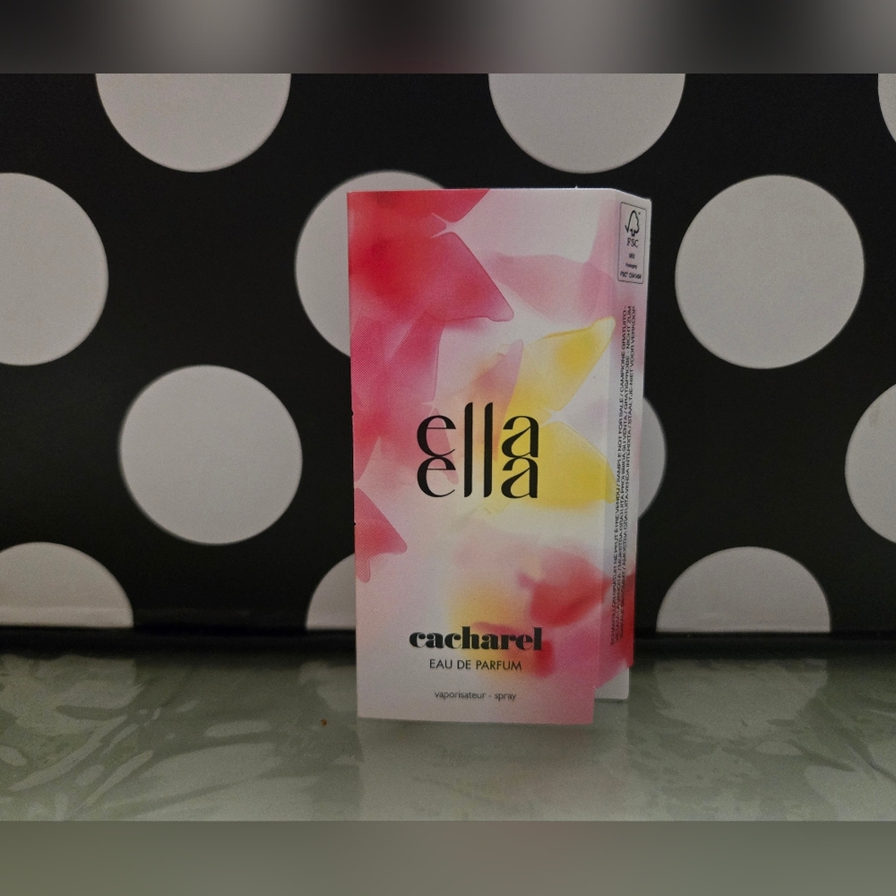 5/$25✨️Cacharel Ella Ella SAMPLE✨️